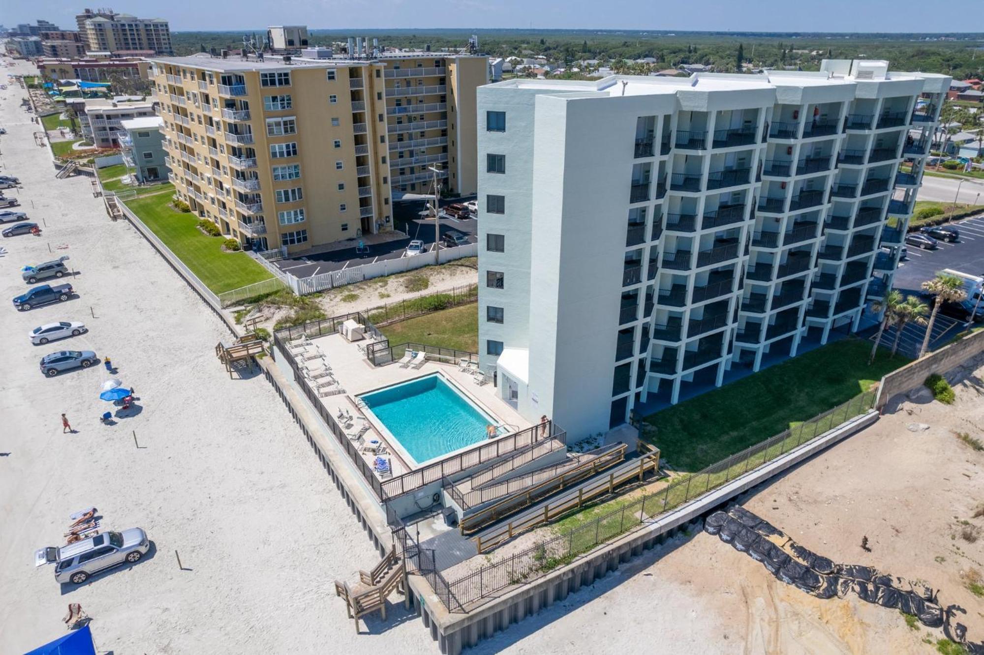 Ocean View With A Beachfront Pool At Ocean Trillium Condo ~ 602 New Smyrna Beach Exterior foto